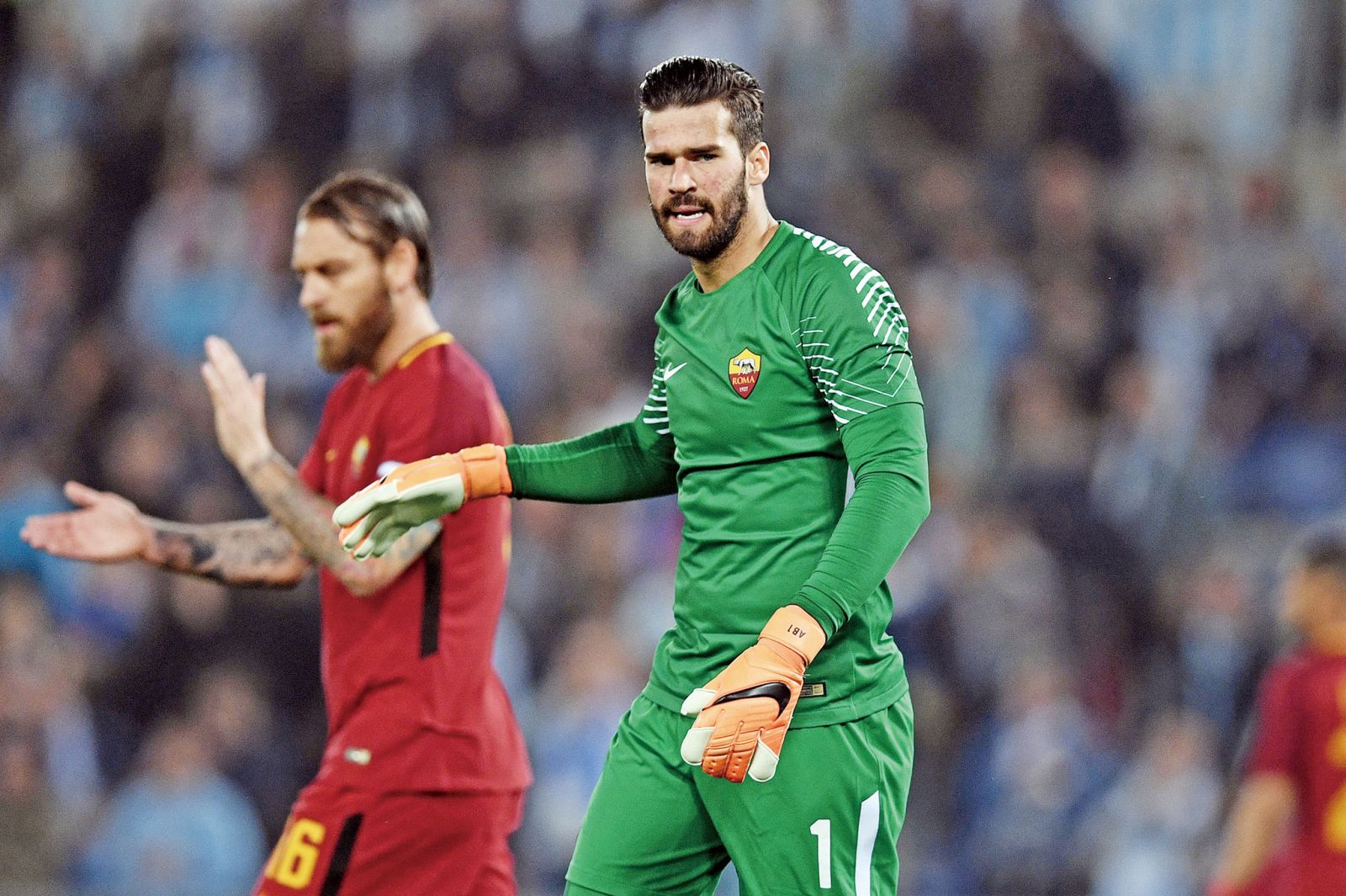 由于防守三 由于防守三