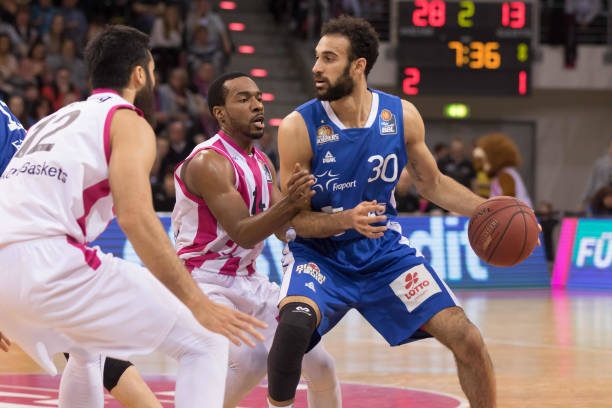 这场比赛更 这场比赛更