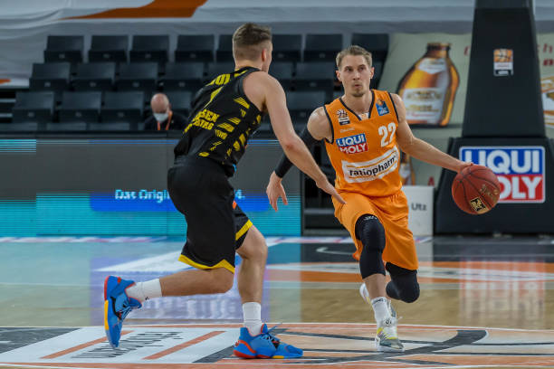 疑正在逐步 疑正在逐步